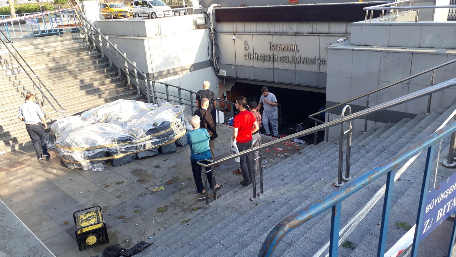 Eminönü'nde selin ardından son durum